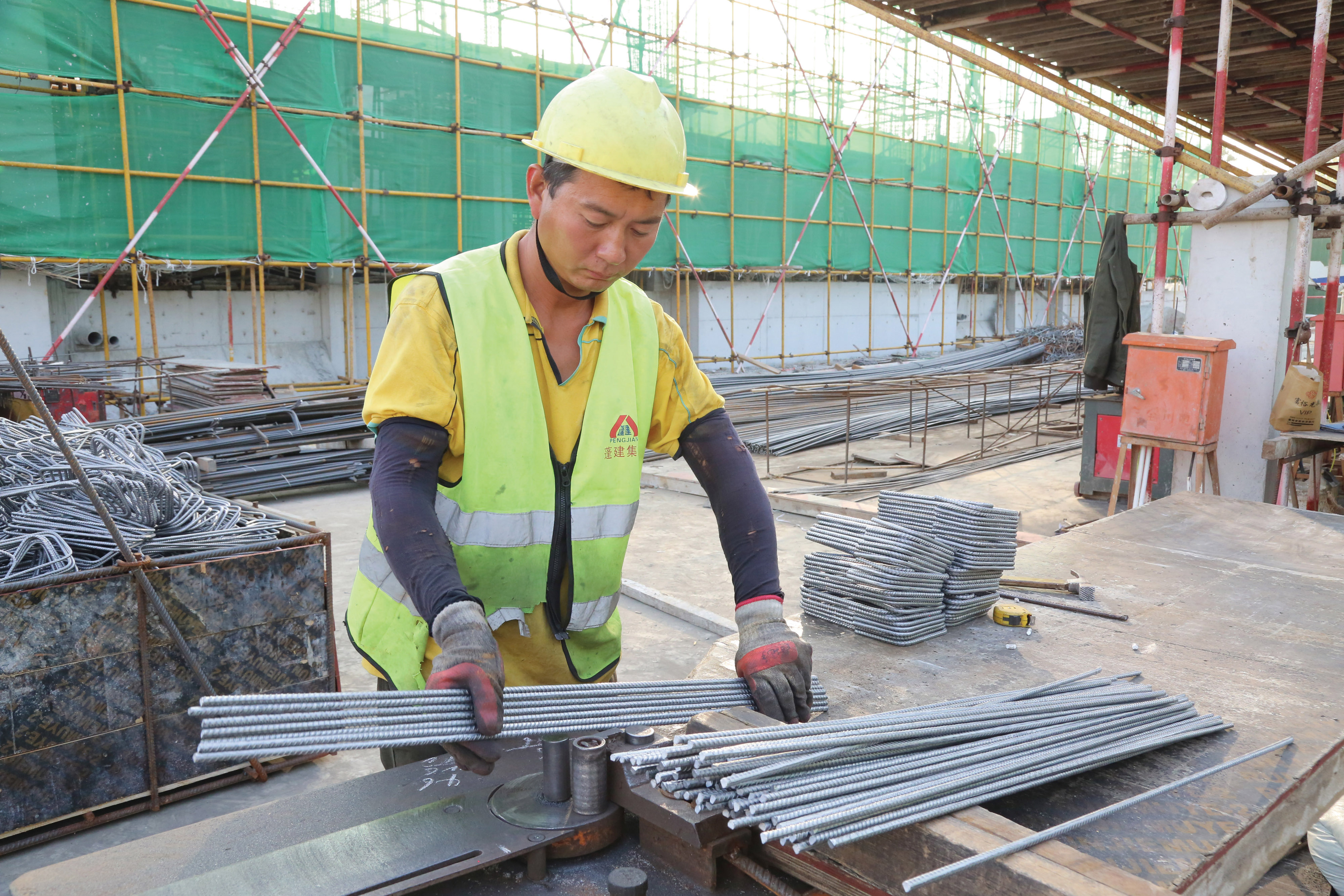 秋季施工劲正浓 提质加速再发力 集团公司紧抓秋季施工“黄金期”,快马加鞭抓进度(图2) 秋季施工劲正浓 提质加速再发力 集团公司紧抓秋季施工“黄金期”,快马加鞭抓进度(图2)