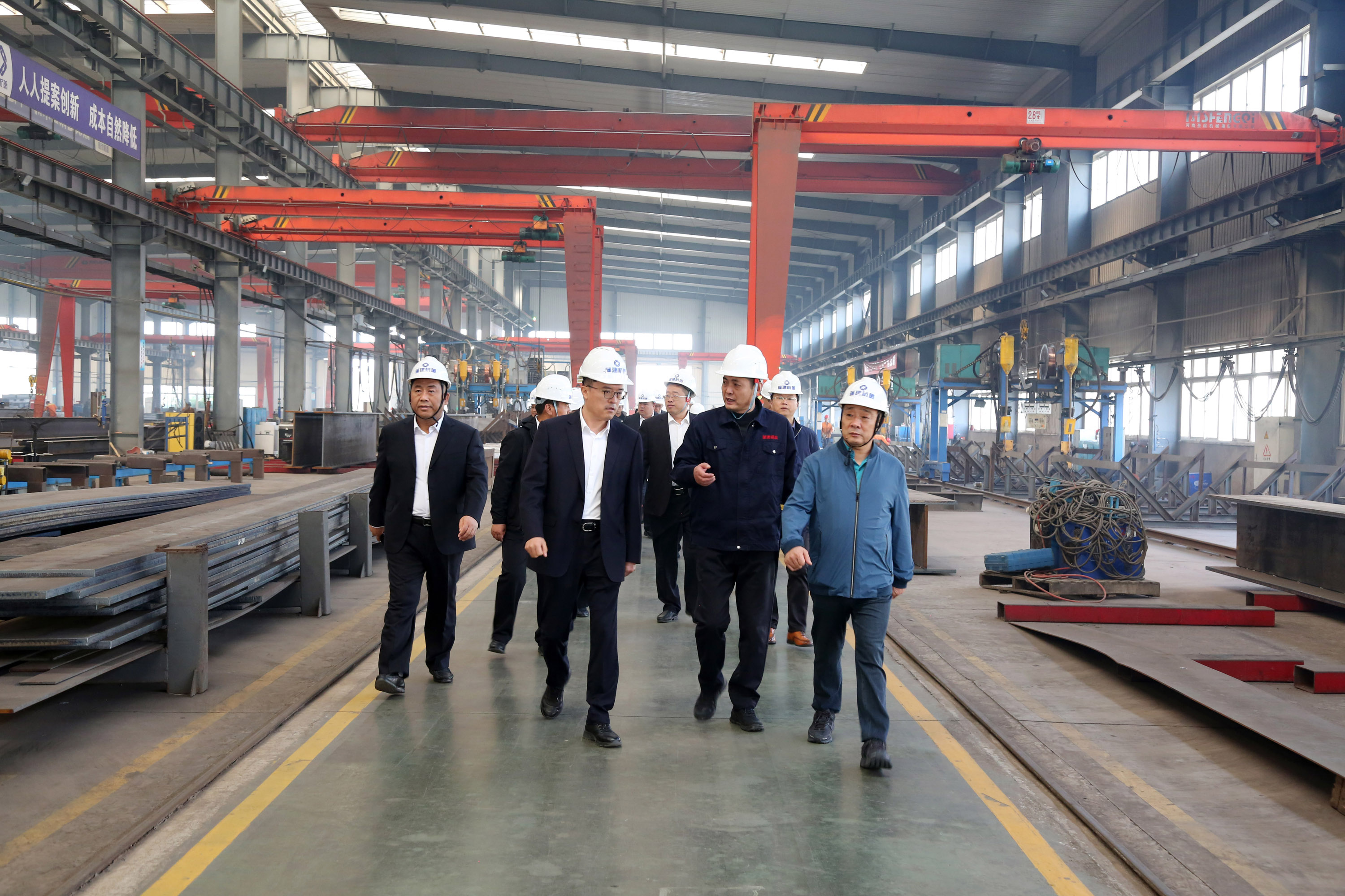 潍坊三建集团党委书记、副董事长王海明等一行参观考察蓬建集团(图2) 潍坊三建集团党委书记、副董事长王海明等一行参观考察蓬建集团(图2)