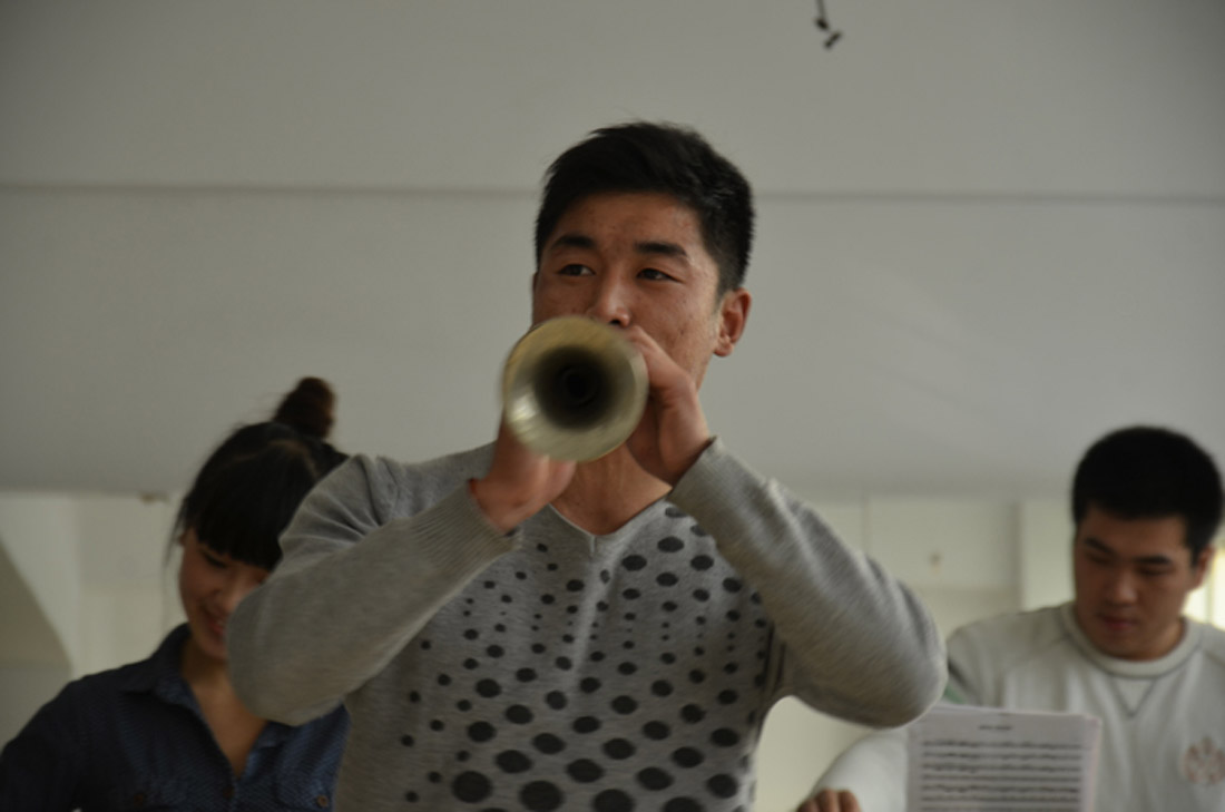 艺术团筹备2012年元旦联欢会(图1) 艺术团筹备2012年元旦联欢会(图1)