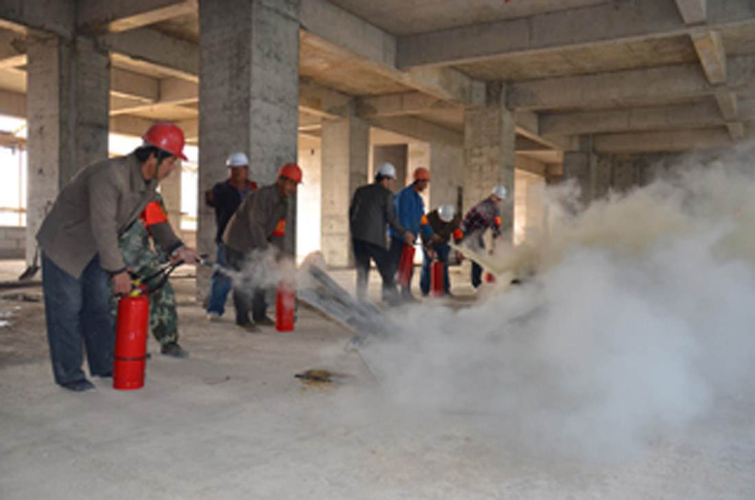 防火演练意识强,安全生产不能忘(图1) 防火演练意识强,安全生产不能忘(图1)