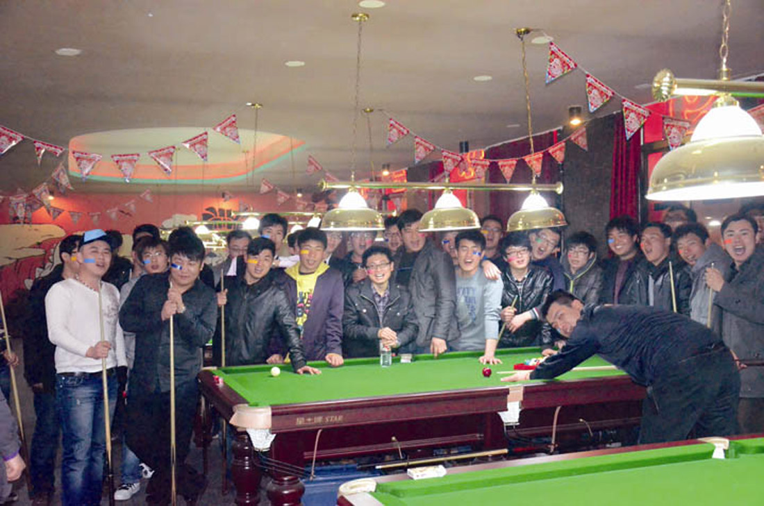 “三月,男人也过节”——记集团公司第九期大学生活动日(图1) “三月,男人也过节”——记集团公司第九期大学生活动日(图1)