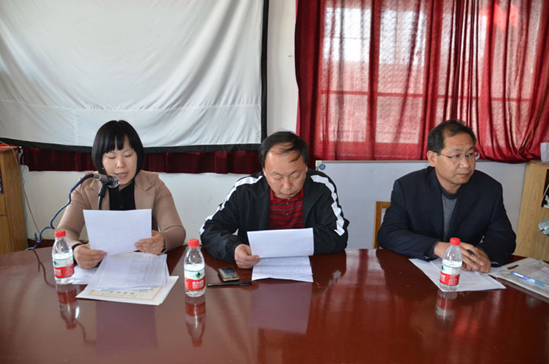 冠名班学生顶岗实习一个月总结会议召开(图2) 冠名班学生顶岗实习一个月总结会议召开(图2)