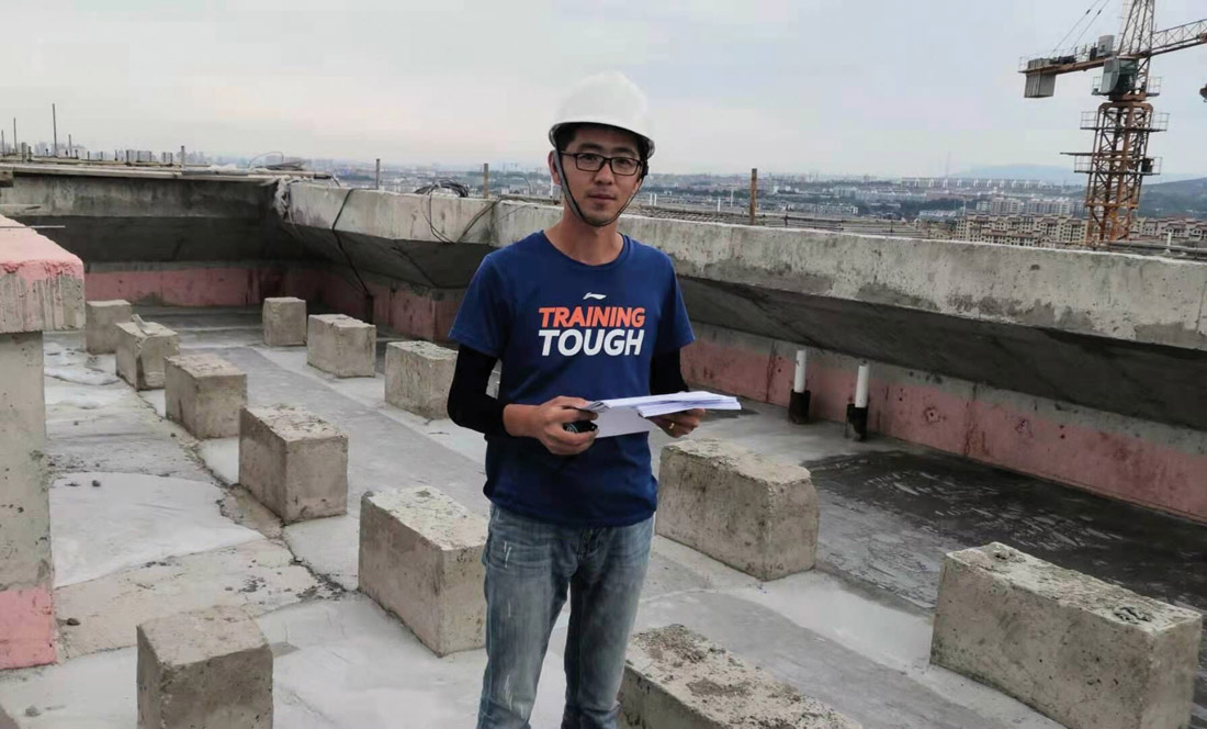 青春,在工地上绽放 ——记建筑二公司技术负责人肖家明(图1) 青春,在工地上绽放 ——记建筑二公司技术负责人肖家明(图1)